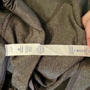 Nwot Lululemon yoga pants, darker grey, like new.